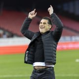 La joie de Didier Tholot au moment de célébrer le succès du FC Sion avec le Gradin Nord.